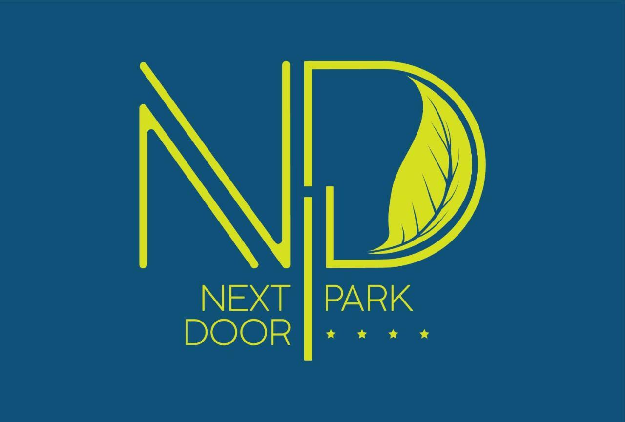 Next Door Park Hotel Skopje Buitenkant foto